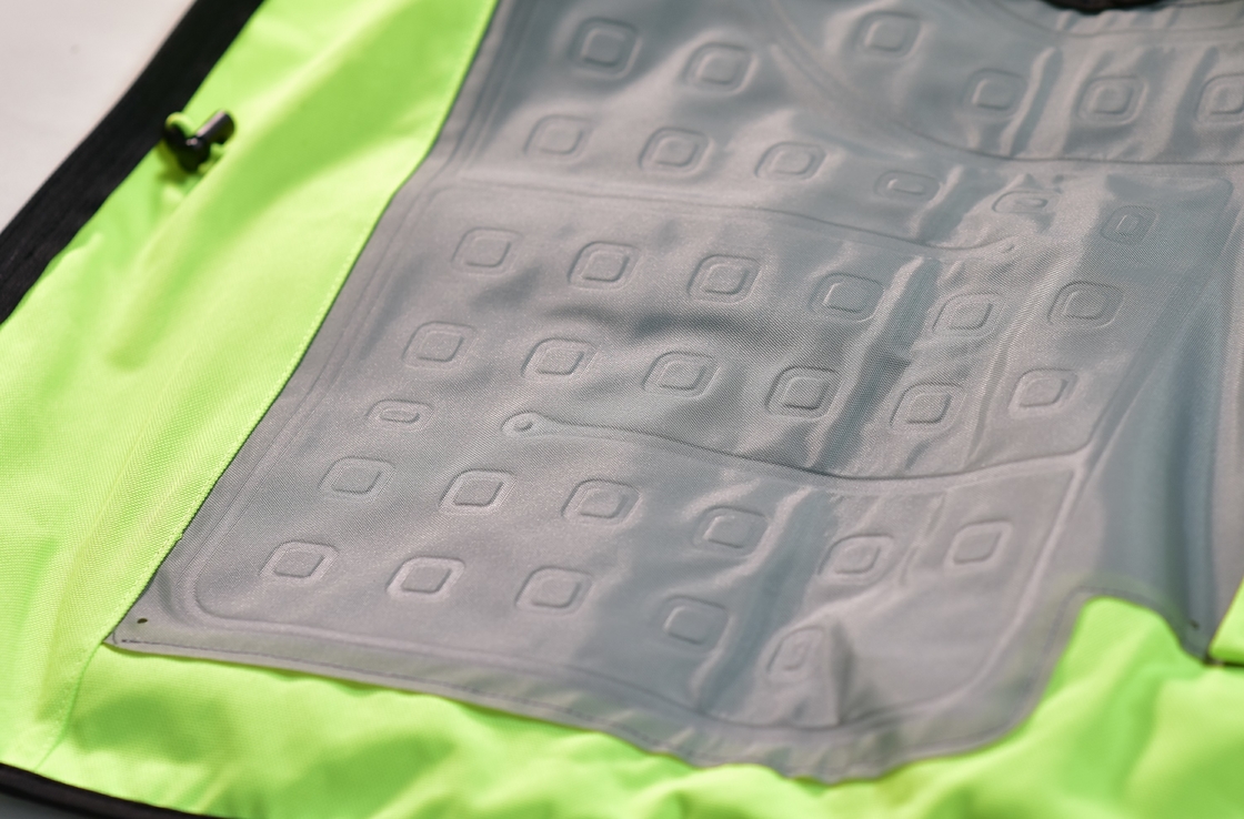 Outdoor Duty Work Wear Water Circulation Cooling Vests Reflective Safety Vests Made